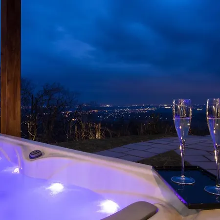 Szarvashegy Panorama דירה *